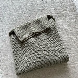 NWOT Aritzia Wilfred Montpellier Turtleneck Sweater
